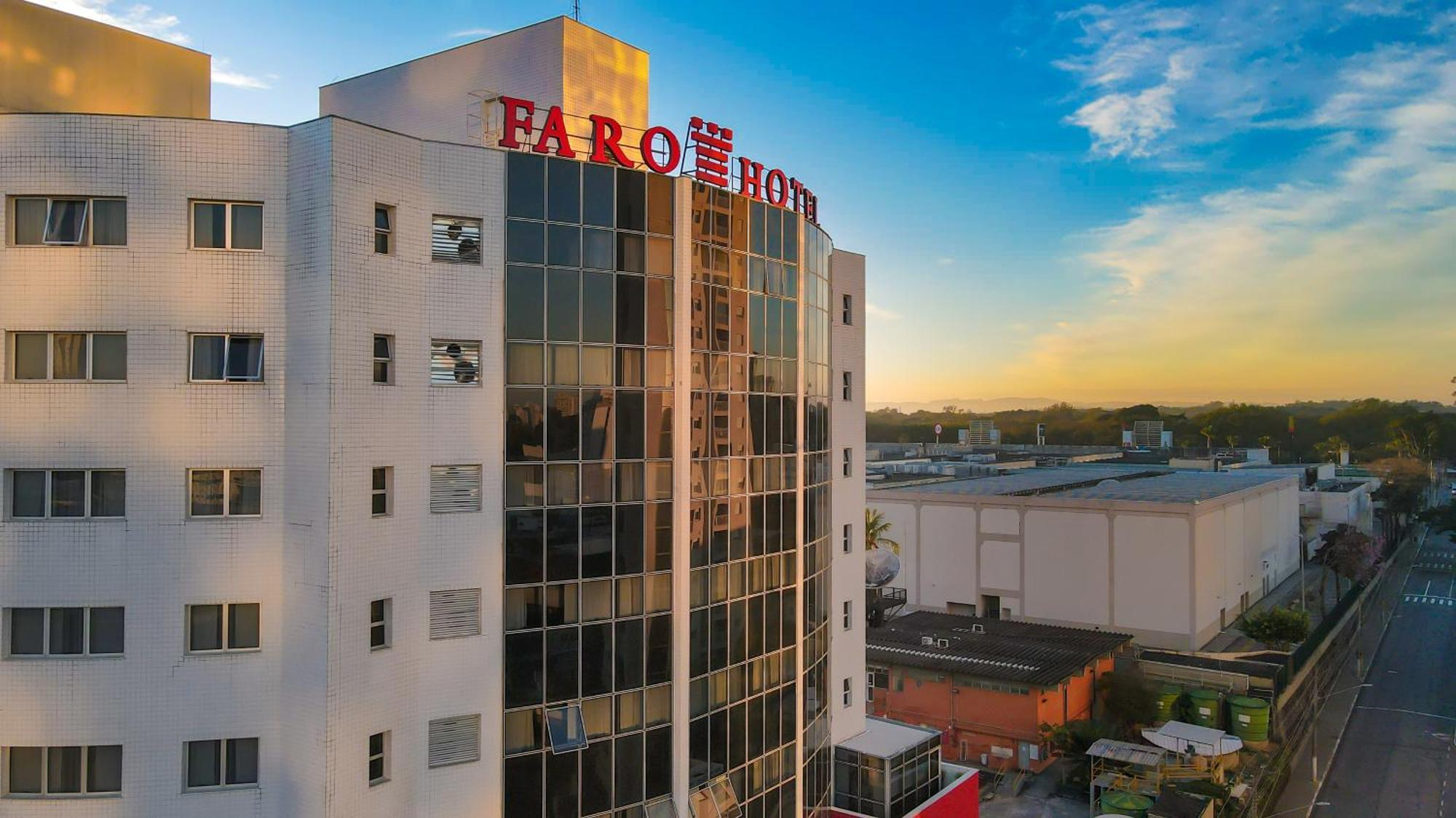 Faro Hotel เซาโจเซดอสกัมปอส ภายนอก รูปภาพ